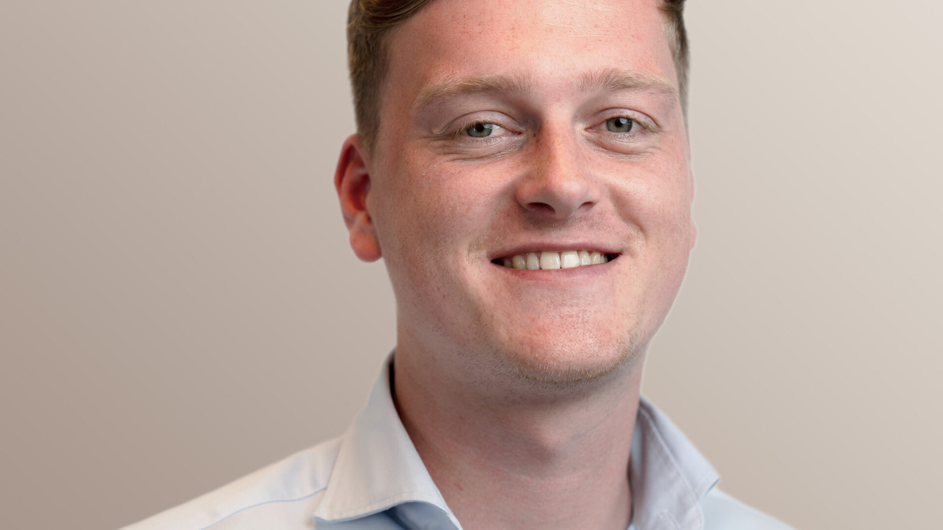 Portretfoto van Dennis Schoutens, Financieel Manager bij Vonders