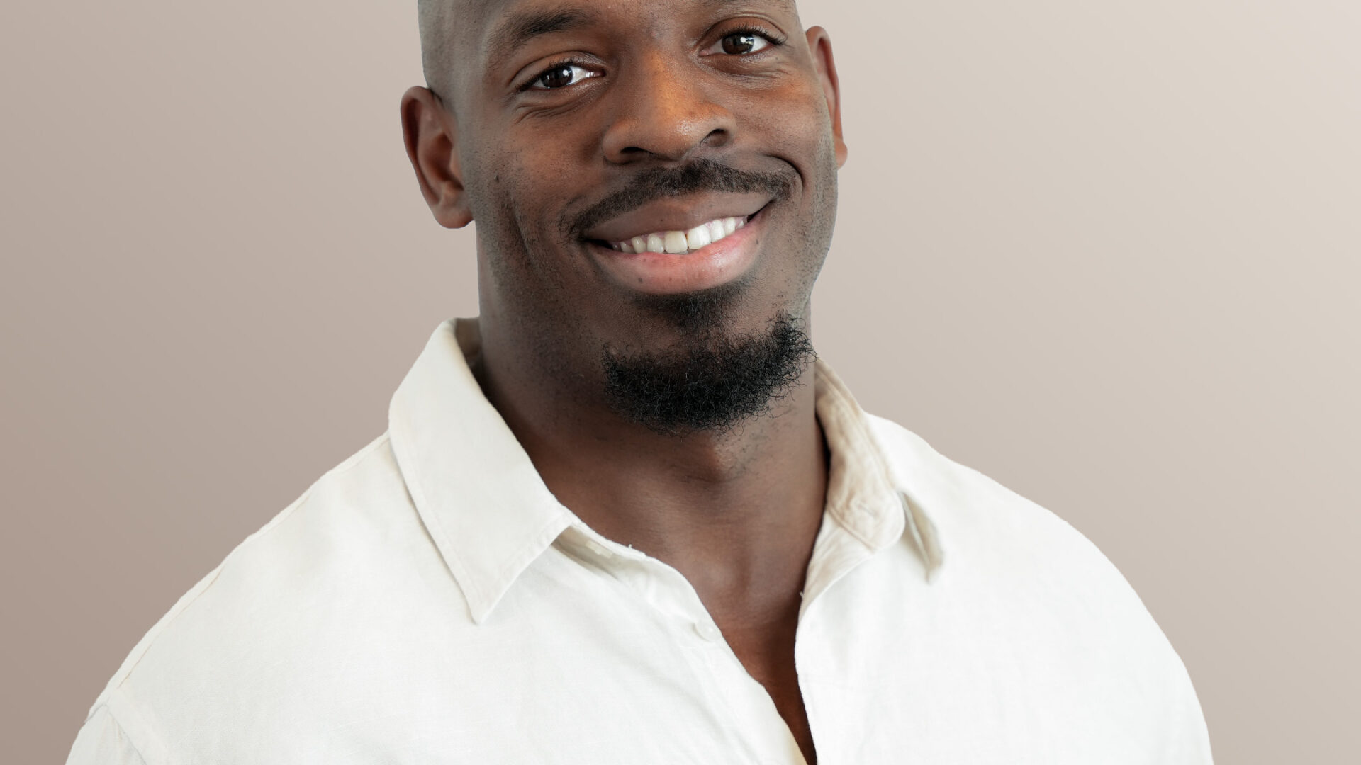 Portretfoto van Ivan Belgrave, Senior Consultant bij Vonders