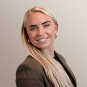 Portretfoto van Kelly Maas, Senior Consultant bij Vonders